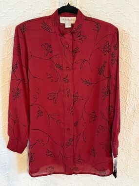 PTP: 20” L: 28” Vintage Nygărd Wine Red Floral-Print Button-Down Shirt